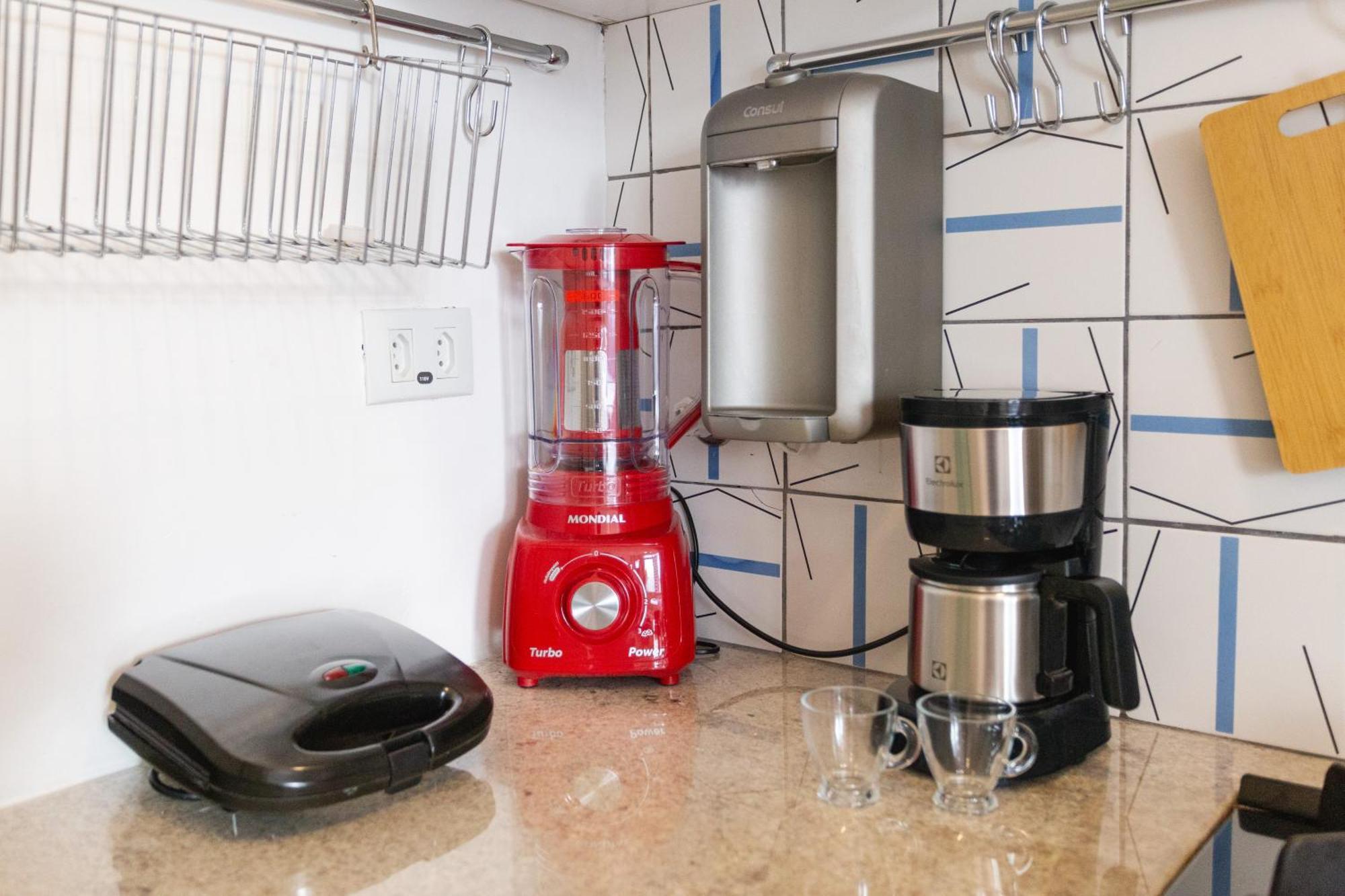 Apartamento Acolhedor Com Tv E Ar Proximo A Faria Lima *