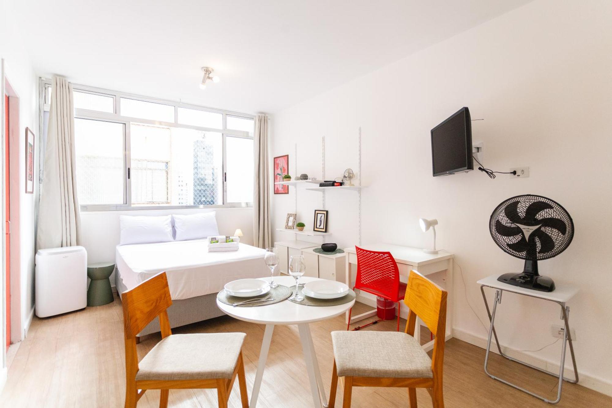 Apartamento Acolhedor Com Tv E Ar Proximo A Faria Lima São Paulo